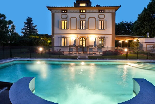 Swimming pool with salty water at Villa Colombai 