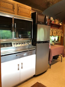 Surprisingly spacious Historic Railcar on Beautiful Skaneateles Lake