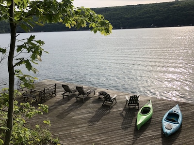 Surprisingly spacious Historic Railcar on Beautiful Skaneateles Lake