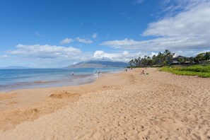 Beach day!  ...right across the street from the Maui Banyan!