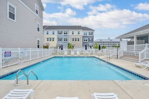 Community Pool house with shower/bathroom (Open from Memorial to Labor day)