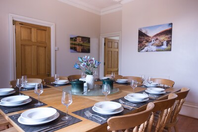 Spacious stylish house for group stays in  beautiful Buxton, pet friendly.  