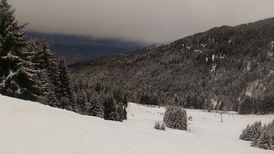 6 pers apartment, in front of slopes, family ski resort