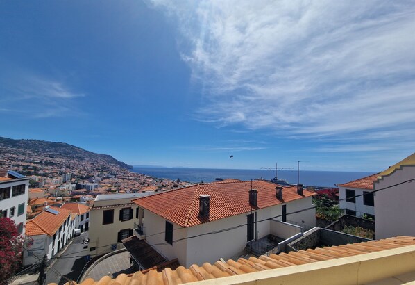 View/Balcony 
