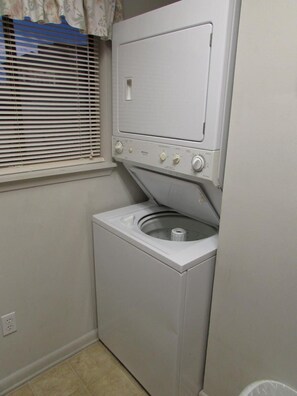 Stackable washer and dryer
