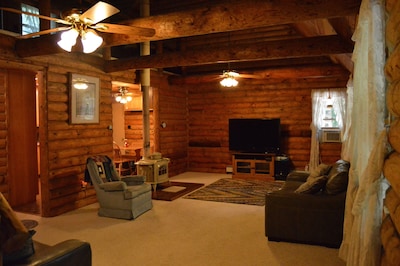 Log cabin on 25 acres