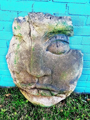 A Good Vibe Love Goddess greets guests upon arrival. Say hello & make a wish. 