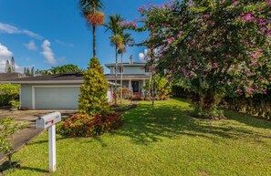 Front of Lani Hanalei Home