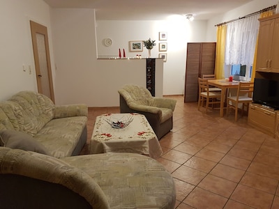 Apartamento en una zona céntrica y tranquila del país.