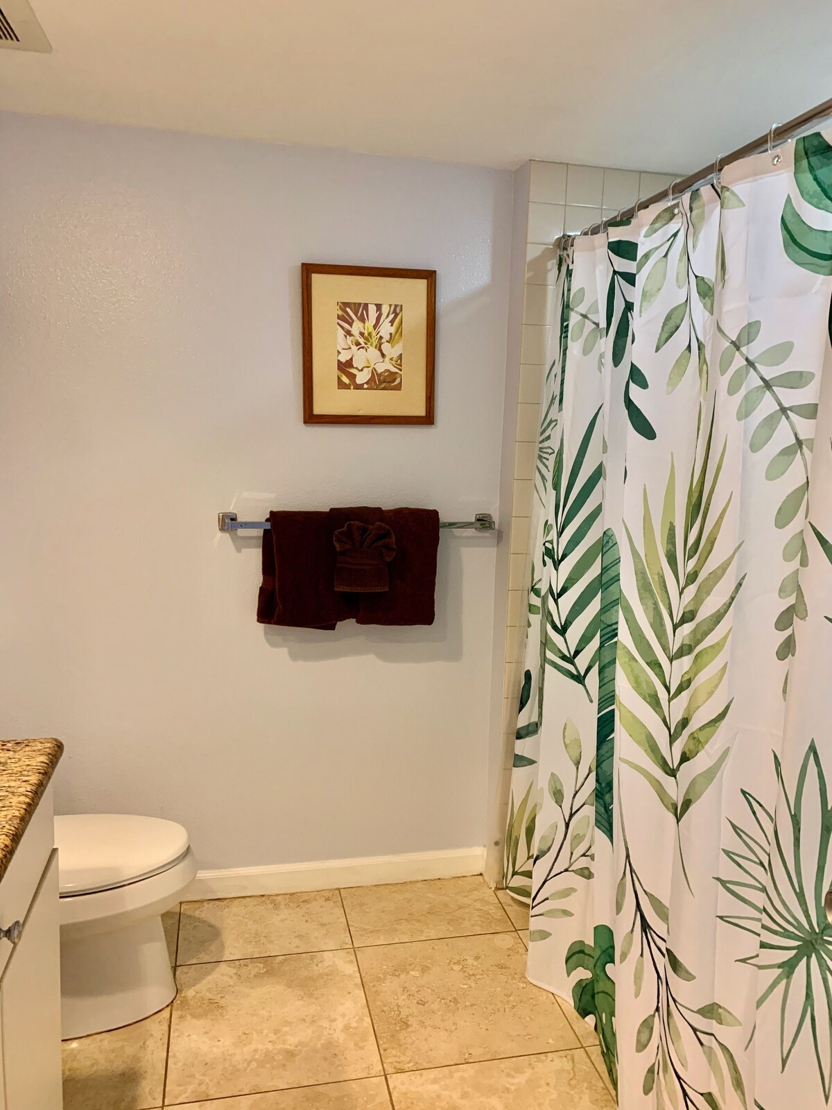 This is your Top Floor, Gorgeous Ocean View~Islander on the Beach~AC~Beachfront