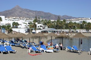 Playas del Duque Beachfront development, Blue Flag sandy beaches in Puerto Banus