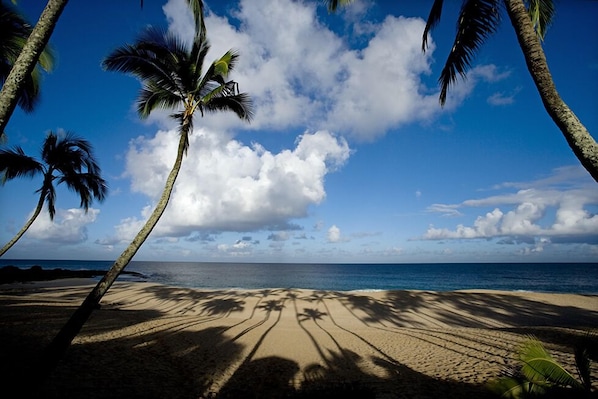 Stunning Ke Iki Beach, a quick, three-minute walk from you door.