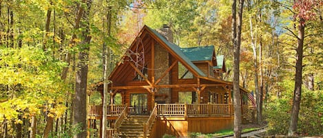 Luxurious Lodge in Hocking Hills