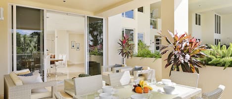 Enjoy your breakfast at the condo on the outside patio - Enjoy your breakfast at the condo on the outside patio