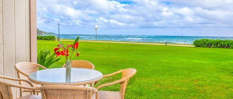 Private Oceanfront Lanai with Gorgeour Sunrise Views