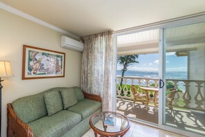 Oceanfront with Sofa Sleeper