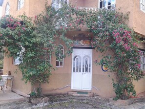 Entrance to Casa Eclipse - Eclipse House