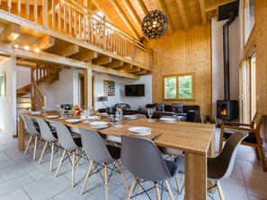 Living-dining room
