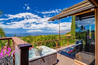 May Cancellation Discounts available. Island Retreat Spacious 3B 3B home.