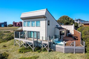 This beautiful vacation home is your perfect Beach Nest