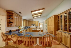 Pecan Point- Enjoy a chef style kitchen to give your vacation a gourmet feel.