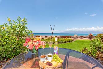 Makani Sands #107 1brm Beachfront condo in West Maui
