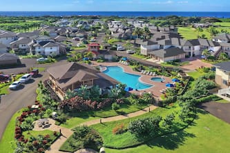 3 Bed 3 Bath Suite in Sunny Poipu with Modern Stainless Kitchen AC, Pool & Gym