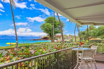 Hawaii Life Presents "Kahua Kai" Whaler 102- Direct Oceanfront 2BR/2BA