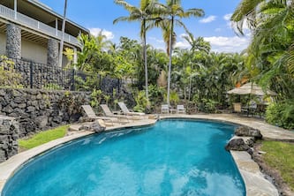 Ono Hale: Gorgeous Home with pool. Breathtaking ocean views.