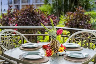 Kona Makai 2-102 Beautifully appointed, Ground Floor, Wifi, AC!