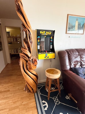 Spielezimmer