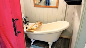 Take a soak in the Clawfoot Tub