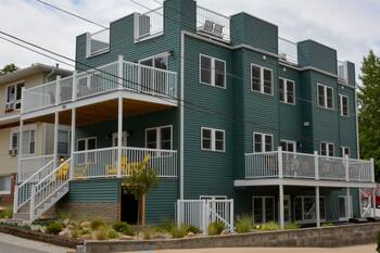 Spectacular Rooftop Deck with Lake Michigan Views - Sleeps 20