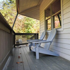 Treetop Porch