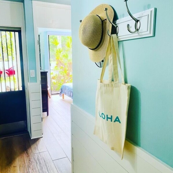 Aloha Entry