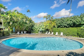 Plantation Hale Suites H7, AC, Walk to town, Near Beaches, Comp Wifi