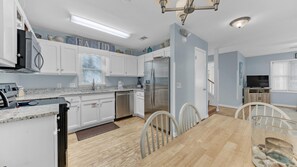 Kitchen/Dining