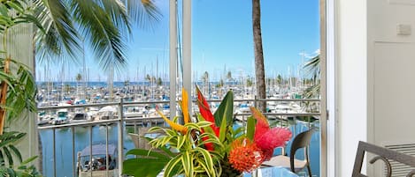 Enjoy Gorgeous Marina-front Views!