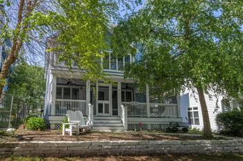 The perfect combination for large groups, holidays and of course VACATION