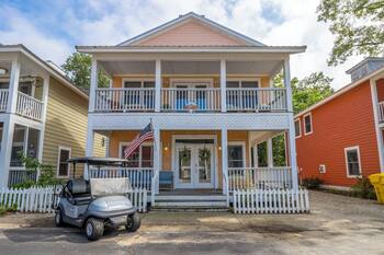 Sleeps 8 with 4 bedrooms, large space for gathering