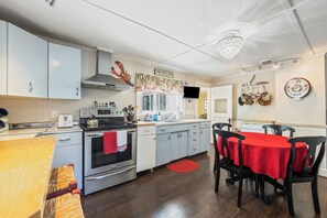 newly updated kitchen 