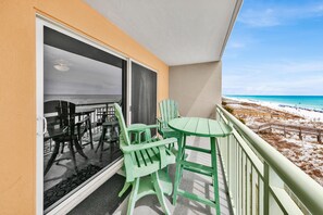 Balcony - Beautiful 4th floor balcony with an excellent beach front view.