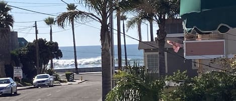 View Down Ocean View Ave to Pismo Beach & Pacific Ocean