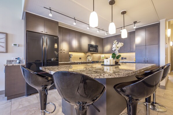 Completely Remodeled Condo With High End Contemporary Finishes