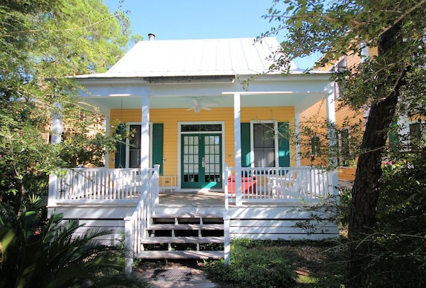 Creole on Savannah Street in Seaside, FL