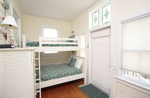 Downstairs Bunk Room (Sleeps 3 with full on bottom) - Twin bed on top; double below