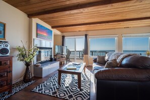 Living room.