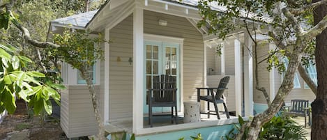 WELCOME TO RISA'S COTTAGE IN SEASIDE, FLORIDA!