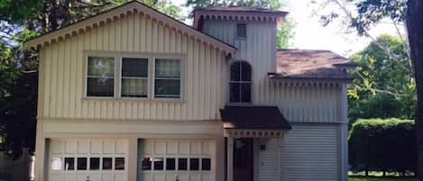 Carriage house front entrance