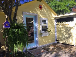 Cottage has beach locker with all you need for your day at close by Folly Beach!